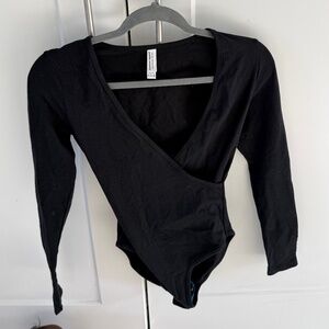 American Apparel Women's Cotton Spandex Long Sleeve Cross V Bodysuit Black Small